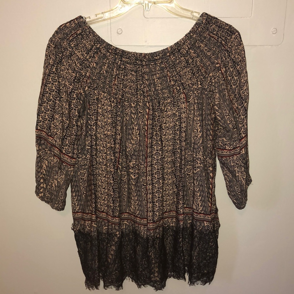 🌟Anthro. Vanessa Virginia Off The Shoulder Top🌟